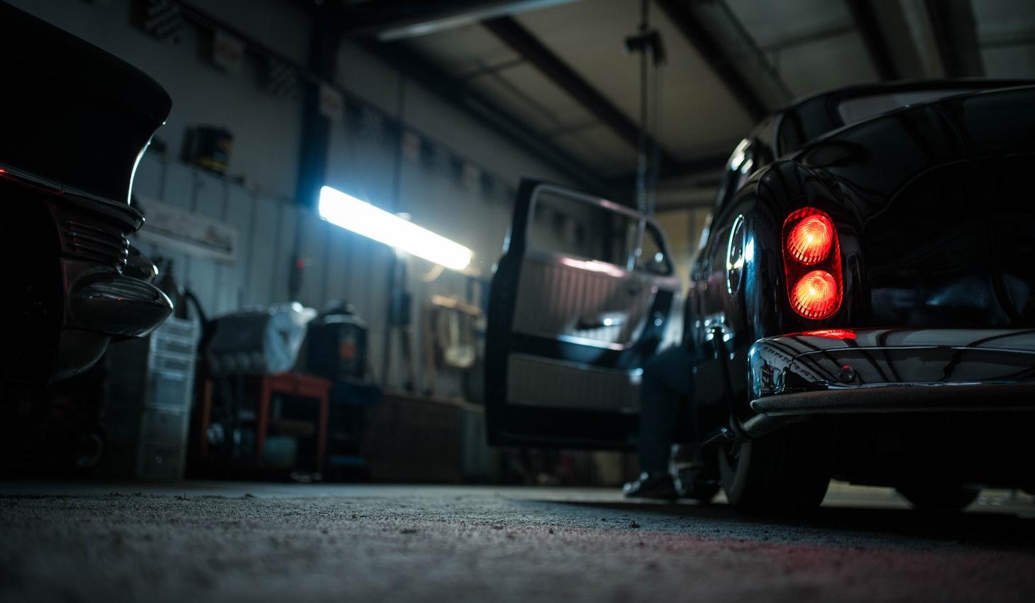 Tips for packing the garage before your LA move