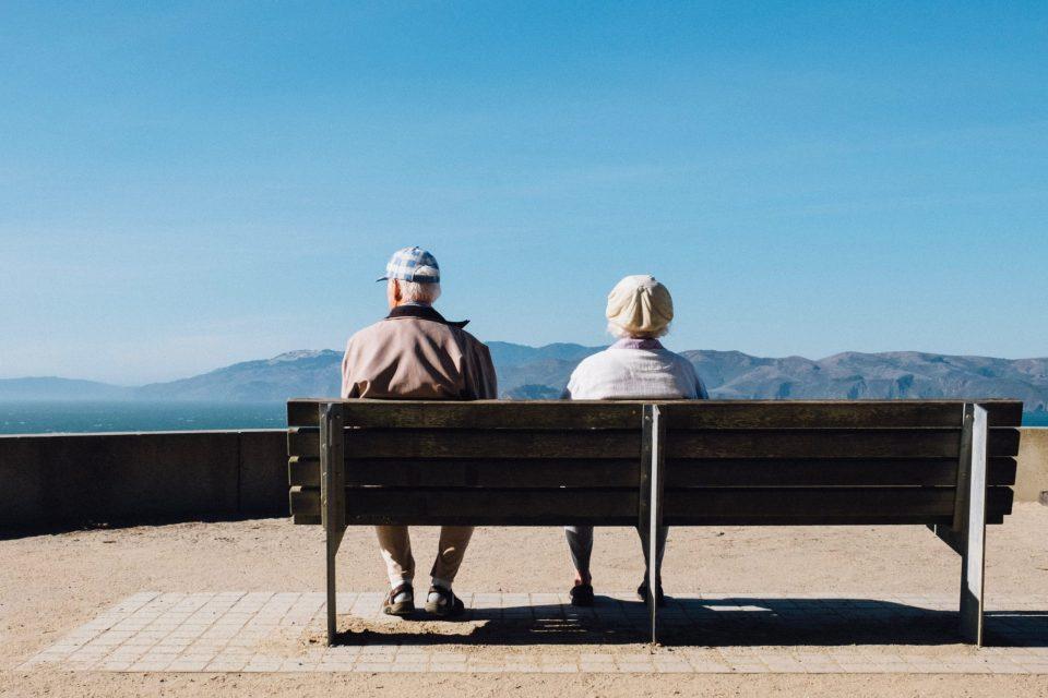 How to Help Elderly People Move to California? - SOS Moving & Storage