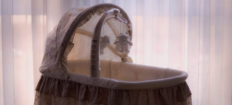 baby crib