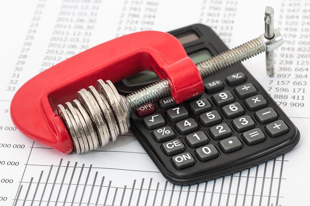 How to Reduce Storing Expenses in CA?