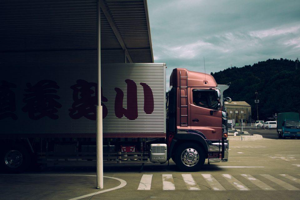 How to Ensure Packages Safety During Transport? - SOS Moving & Storage