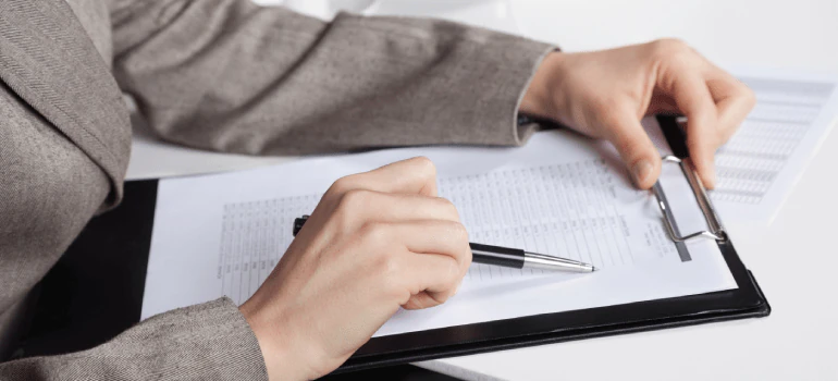 They Only Offer Non-binding Estimates and Ask to Sign a Blank Contract