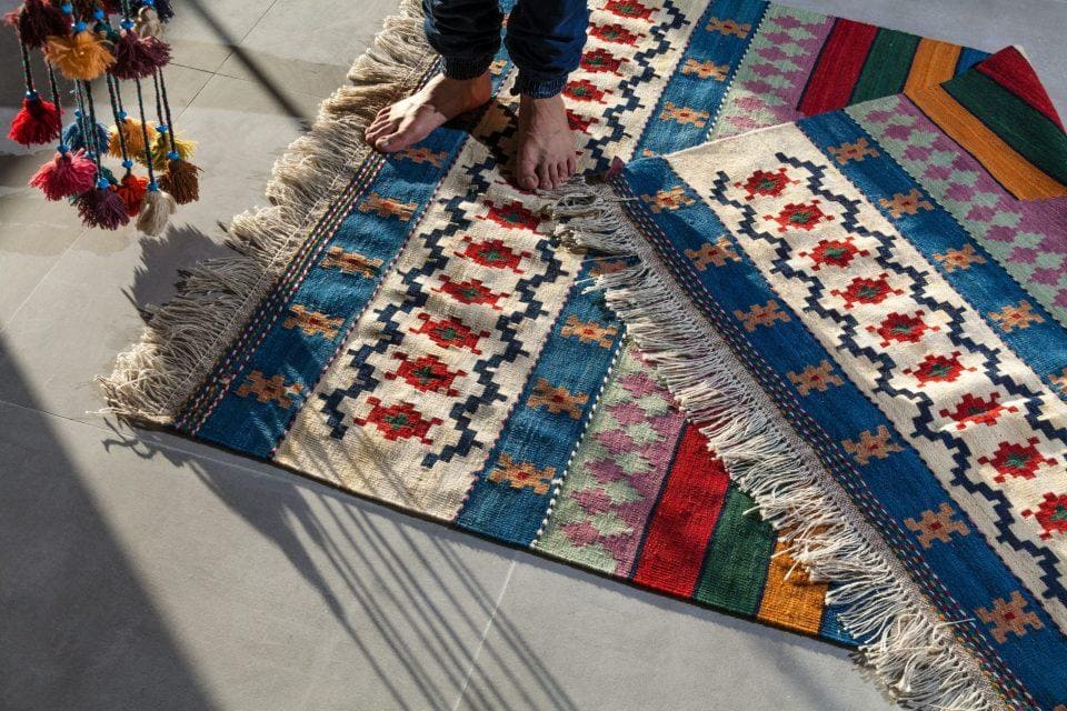 Tips for Packing Carpets for Moving Cross Country - SOS Moving & Storage