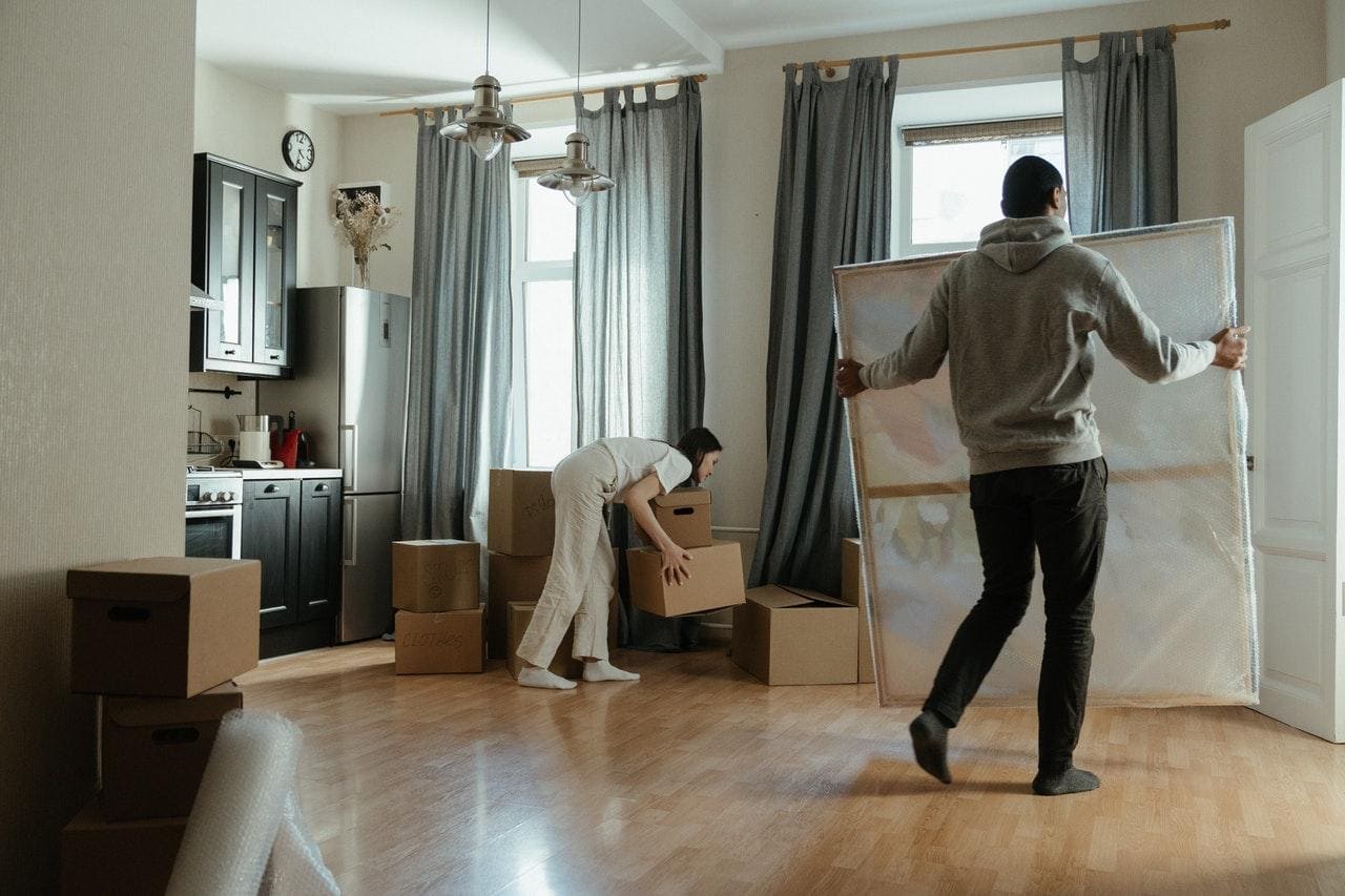 Moving From Santa Clarita to Beverly Hills? - SOS Moving & Storage